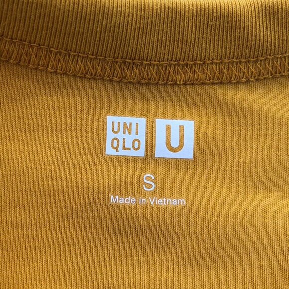 Uniqlo Mens U T-Shirt Small Mustard Yellow Short Sleeve Crew Neck Casual Tee - Picture 3 of 10